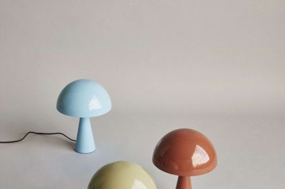 Bordlampen Mush Mini fra Hübsch fås i nye farvekombinationer. Foto: PR-Foto