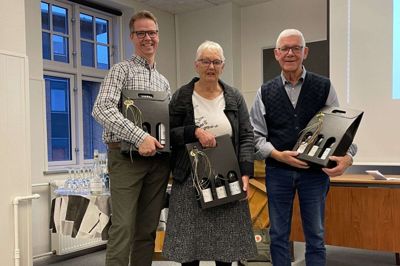Mads Lindvig (t.v.), Grethe Gotfredsen og Niels Peder Nielsen har alle været med fra begyndelsen af Den Gule Bygning. Foto: Privatfoto