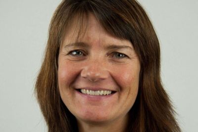 Annette Mosegaard (K) er som formand for børne-, kultur- og fritidsudvalget bekymret over udviklingen i skolefravær. Foto: PR-foto