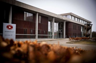 En mand fra Kjellerup er i Vestre Landsret i Viborg dømt for at bedøve kvinde og derefter at have voldtaget hende ved andet seksuelt forhold end samleje.