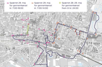 Her på kortet kan man se, hvornår de forskellige veje i Hernings midtby er spærret for trafik, når der anden pinsedag skal være Royal Run i Herning. Kort: Royal Run