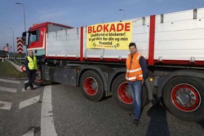 Herning var ét af de områder, der blev særdeles godt opdækket af vognmænd, da de mandag demonstrerede imod den kommende vejafgift. Foto: Henrik Ole Jensen