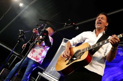 Duoen fik årets Herning Rocker til at rocke for fuld udblæsning fredag eftermiddag.