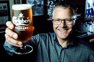 Skål og til lykke! Når indehaver Jan Taulbjerg på sin 50-årsfødselsdag anden pinsedag 29. maj kan holde fri efter en lang dag med Royal Run-travlhed, er det vist langt om længe pænt fortjent med en kold fødselsdagsøl.