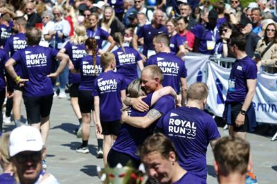 Det populære Royal Run trak tusindvis af mennesker til byen, og flere benyttede lejligheden til at gå på café, på beværtning, på restaurant og i butikker. Foto: Chresten Bergh