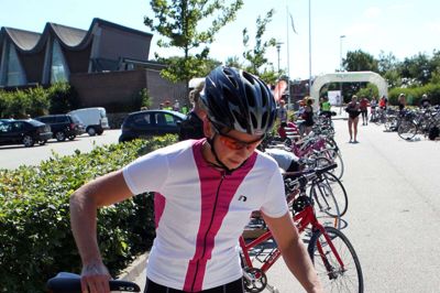 Herning Triathlon er tilbage på plakaten, og ligesom på billedet her fra en tidligere udgave er det også i år med base ved Herning Svømmehal. Foto: Flemming Hansen