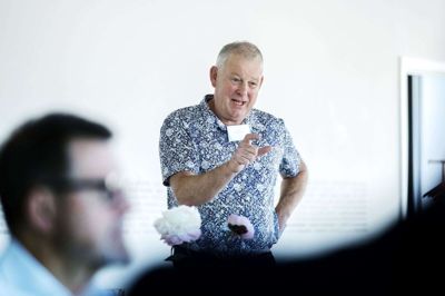 Lektor Michael Nørager præsenterede efterfølgeren for Tidlig Tirsdag: »Masterclass Midtjylland«. Foto: Chresten Bergh