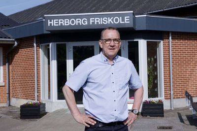 Skoleleder Bjørn Kirkegaard er glad for, at de ansatte er gået til »Den røde tråd« med stor glæde og iver. Foto: Henrik Ole Jensen