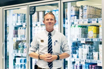 Jimmi Hansen glæder sig til at slå dørene op til det nye Føtex på torsdag. Foto: Linna Grøn