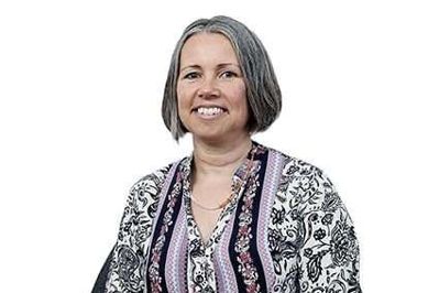 Psykoterapeut og udviklingskonsulent Ann-Karina Skyt har sagt sit job op med ny mission, som er, at få ledere til at skabe et rum med plads til at mødes i forskellighed og sårbarhed. - Vel vidende, at det gør de kun, hvis de selv kan se værdien i forskellighed og selv tør sårbarheden, siger hun. Foto: Chresten Bergh