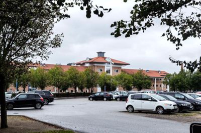 I dag er Markedspladsen i Herning mest af alt en parkeringsplads, og indtil videre har Herning Kommune ikke andre planer for den.