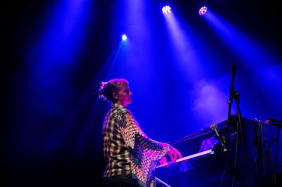 Pianisten Hannah Vingborg fra Herning og bandet Vingborg/Valencia var blandt de musikalske kunstnere, som med sød musik forkælede festivalgængerne til årets Moorjazz Festival på Fermaten.