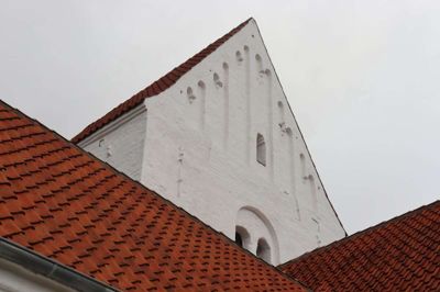 Det har været nogle konfliktfyldte måneder for de ansatte og menighedsrådet i Ejstrup og Gludsted Sogne, som i går kulminerede med, at præsten opsagde sin stilling. Foto: Mads Magnussen