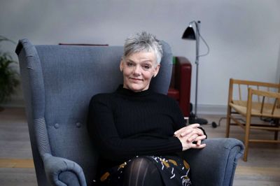 Den tidligere pigekorsleder Dorte Bille skal være præstepraktikant i Rind og Kollund Sogne.