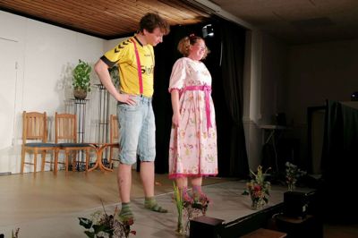 Tobias Andersen og Camilla Jeppesen debuterede på scenen for to år siden, og de er også med i Aulum Reyven i år.