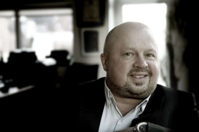 Direktør Peder Hornshøj beretter om styr på tingene hos Bravo Tours.