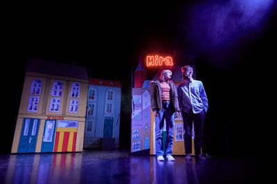 Miras Jul havde premiere i fredags og kan opleves på Team Teatret frem til 16. december. Foto: PR-foto