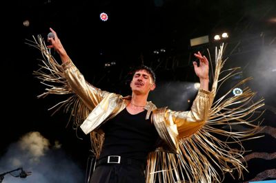 Tobias Rahim er blandt hovednavnene, når der i maj 2026 atter bliver sat strøm til Herning Rocker på Teglpark Stadion. Han gæstede også festivalen i 2023, hvor han var hovednavn.