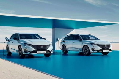 Den elektriske Peugeot E-308 kommer som hatchback og, som noget usædvanligt, som stationcar. (PR-foto). Pr-Foto/Ritzau Scanpix
