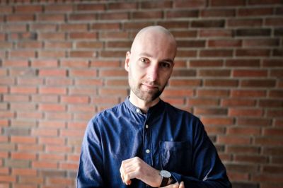 - Med strategier og metoder kan man kortvarigt narre sin date til at tro, at man er en anden, end man er, oplever parterapeut og sexolog Pasquale Paladino. - Men hvis du har »en maske på«, ender det på langt sigt som en dårlig oplevelse, der går ud over både din partner og dit selvværd.