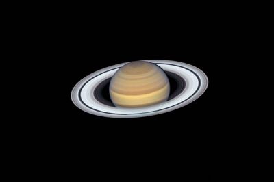 For mange førstegangs-stjernekiggere er det noget helt særligt at se Saturns ringe med egne øjne. Foto: Ritzau Scanpix