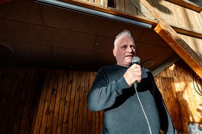 Benny Nautrup vil gerne have folk til at grine, og hans livsfilosofi er: »Hvad kan jeg gøre for at gøre din dag bedre?«, og det har han også in mente, når han optræder med stand-up.