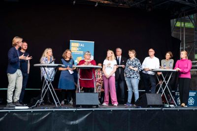 I 2022 var Sind Herning-Ikast initiativtager til den første udgave af Mental Talk - folkemødet om mental sundhed. Siden trak hele bestyrelsen sig, og efter dette års generalforsamling valgte også syv ud af otte bestyrelsesmedlemmer at gå.