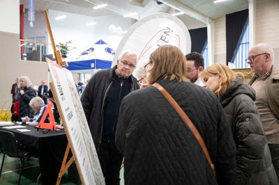 Messen er et populært samlingspunkt for lokale butikker, foreninger og virksomheder, og var i 2024 velbesøgt.