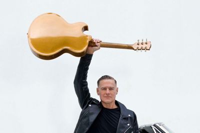 Bryan Adams gav et brag af en koncert i Boxen, som er et af de mange stop på hans »So Happy It Hurts Tour« i 2024.