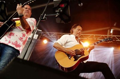 Duoen debuterede på Herning Rocker i 2023, hvor kalenderne endelig passede sammen. De ser de som en ære endnu engang at være med.