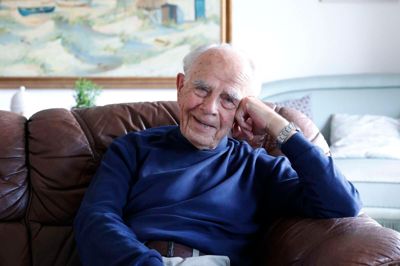 For Thomas Thellefsen Nørgaard har det altid givet mening at kunne give en hånd med - især når det har været med udviklingen af hjembyen Lind for øje. I tidens løb har han været involveret i både hal- og plejehjemsbyggeri. Torsdag 6. juni fylder han 90 år.