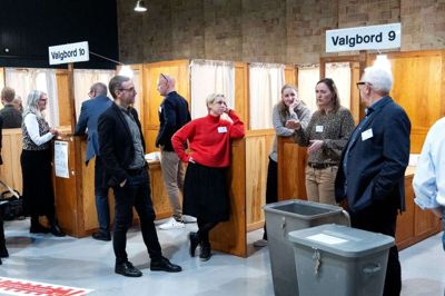 Søndag er de valgtilforordnede igen klar til at tage imod vælgerne i MCH Herning Kongrescenter - denne gang gælder valget til Europa-Parlamentet.
