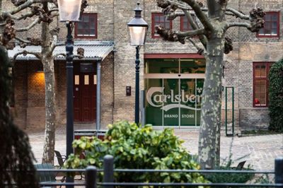 I det store og nye Home of Carlsberg bliver vi på mange måder klogere på både øl og dens historie. Foto: daniel rasmussen
