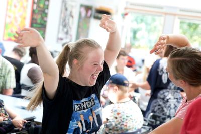 Brugerne af værkstedet og værestedet Tre Birke kan se frem til tre dage med sommerhøjskole midt i ferien.