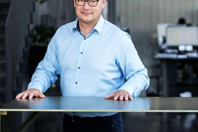 Karsten Vang og resten af medarbejderne hos HB Schack er fortsat på arbejde, mens man forsøger at rekonstruere virksomheden.