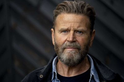 Drømmen om at blive skuespiller var ikke en, som Peter Gantzler havde med sig fra barnsben af. - Jeg var i starten af 20’erne, og ligesom alle andre historier starter den med en kvinde. Hun skulle arbejde på et teater. Det var helt fremmed for mig, men jeg blev nysgerrig. Foto: Ida Marie Odgaard/Ritzau Scanpix