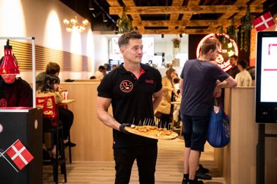 Alexander Steppat tror på succes i Herning Centret og glæder sig over interessen ved åbningen.
