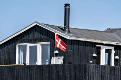 Ifølge ChatGPT er definitionen på ferie »en periode med fritid, hvor en person normalt holder pause fra sit arbejde, skole eller andre forpligtigelser. Det er en tid dedikeret til afslapning, rekreation og nydelse« skriver denne debattør.