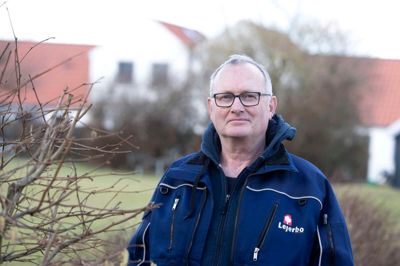 På grund af corona blev der ingen fejring, da Kim Møller i 2021 rundede 40 år som varmemester. Den fest kommer nu, hvor han går på pension for at få bedre tid til hunde og (jern)hest.