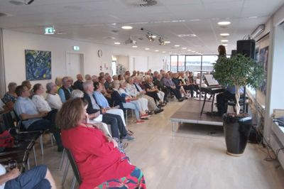 Der var fyldt til næsten sidste plads, da årets operafestival tirsdag aften blev præsenteret i mediehusets kantine.