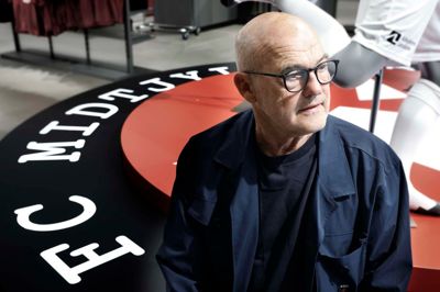 Klubmanden, æresmedlemmet og fodboldentusiasten Ove Pedersen runder et skarpt hjørne lige om lidt. Men det lokale FC Midtjylland-ikon har ikke i sinde at drosle ned for hverken arbejdet eller engagementet.