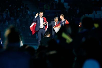 Den største danske hæder til VM i Skills gik til Kristian Bak Hansen, som vandt guld til Danmark for første gang i 13 år. Alex Overby, der er i lære hos Per Aarslef i Brande fik en hædersmedalje, og det samme gælder Kasper Bergmann Mortensen, der går på Herningsholm Erhvervsskole & Gymnasier.