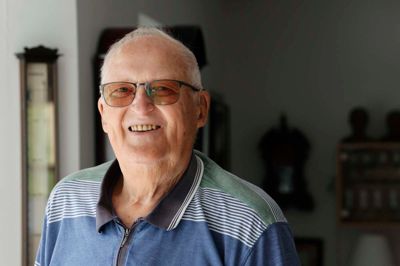 Børge Tilsted Søndergaard fylder 90 år torsdag 19. september. Han har tidligere i en årrække været formand for Sunds Pensionistforening - i dag nøjes han med som tilfreds medlem at benytte sig af tilbuddene om kroket, dart og billard - og ikke mindst »et kammeratskab uden lige«.