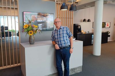Henning Gidsel Jensen har tirsdag 1. oktober 25-årsjubilæum som privatkunderådgiver i Spar Nords Herning-afdeling.
