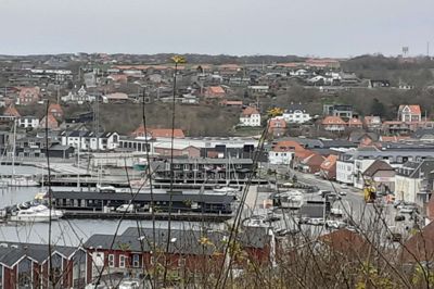 Havnen i Lemvig er et trækplaster for turister, der står for en fjerdedel af omsætningen i byens butikker.
