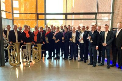 Struer Brass Band blev stiftet af medlemmer fra Struer FDF/FPF-orkester i 1982. Bandet består i dag af cirka 25 medlemmer, som spiller på messinginstrumenter og slagtøj.