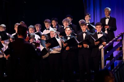 Sangerne fra drengekoret får selskab af et orkester og seks solister til koncert onsdag.