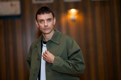 <strong id="strong-8c4c9c8fc8355c63199d32fe476cc715">Simon Kvamm, der er dommer på »X Factor« synes, det er helt naturligt, at hans kone har skrevet om parrets ægteskab i hendes bog.</strong>