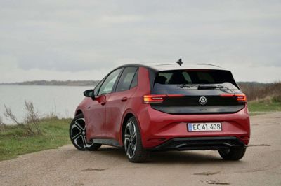 Den nye Volkswagen ID.3 GTX kan vælges i to styrker: en standardudgave med 286 hestekræfter og den testede Performance med 326 hestekræfter. Prisforskellen er blot 20.000 kroner. Morten B. Bek/Ritzau Scanpix