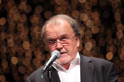 Hans Jørn Hannsen mindes her som en fremsynet og inspirerende lærer i Lind.